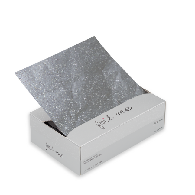 Foil Me The Extra Wide pre-cut folie - Foil Me Foils Nederland - Beste kappersfolie, aluminium folie voor kappers, kappersfolie voor highlights, balayage en kleurtechnieken.