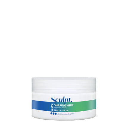 Ontdek jouw nieuwe stylingfavoriet: MUVO Shaping Whip. Creëer een effortless look met Shaping Whip -&nbsp;een flexibele, zachte stylingcrème met medium hold en een matte finish met een subtiele glans. Perfect voor een nonchalante look die toch gecontroleerd blijft. Je haar krijgt&nbsp;definitie en volume zonder dat het stug of zwaar aanvoelt.