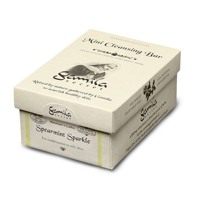 Gamila Secret Mini Spearmint Sparkle - Gamila zeep is 100% natuurlijk en bevat geen parfum, kleurstoffen, conserveringsmiddelen, emulgatoren en minerale oliën. Geschikt voor een gecombineerde en een vette huid. Stimuleert het natuurlijke herstel van de huid en helpt een acne huid kalmeren.