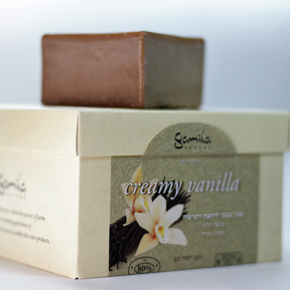 Gamila Secret Creamy Vanilla - Gamila zeep is 100% natuurlijk en bevat geen parfum, kleurstoffen, conserveringsmiddelen, emulgatoren en minerale oliën. Geschikt voor een normale tot droge huid. Bevat alle verzachtende eigenschappen om de huid extra comfort te bieden.